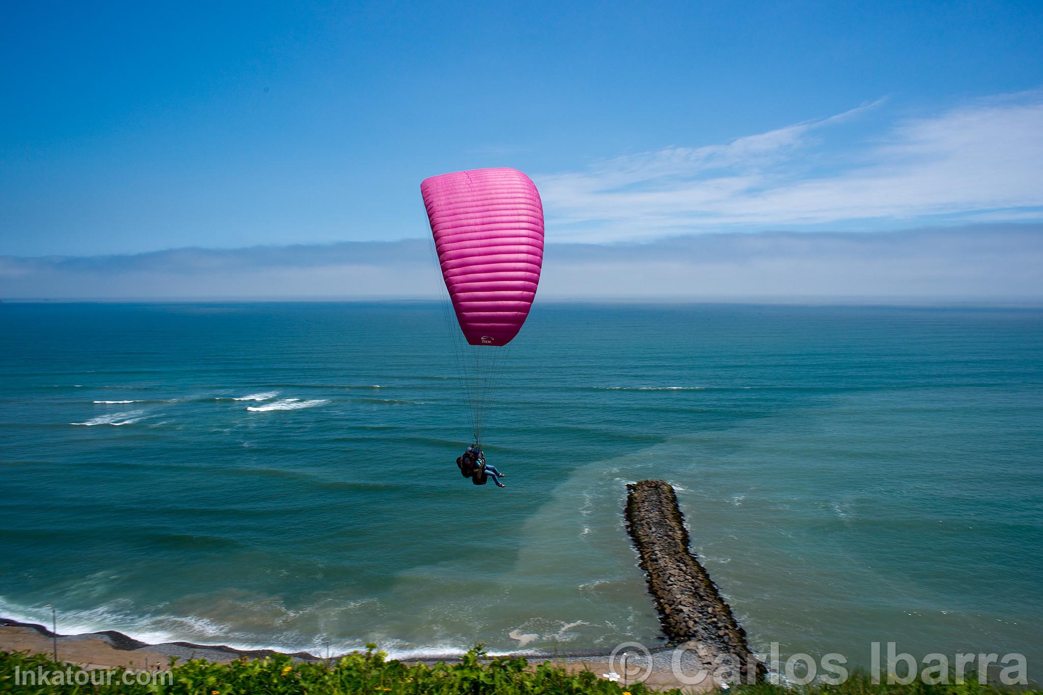 Paragliding, Lima