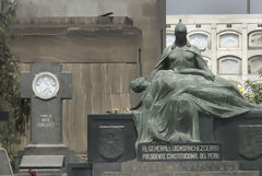 Presbtero Maestro Cemetery