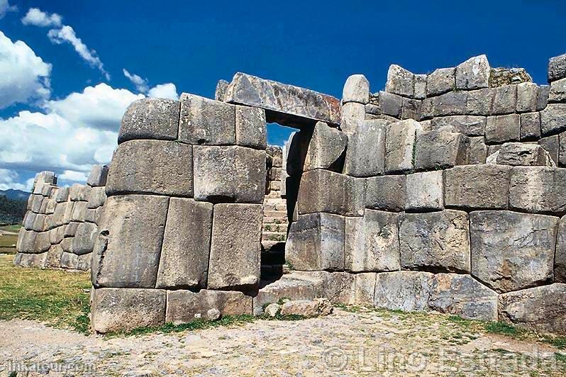 Sacsayhuaman