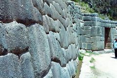 Inca walls, Sacsayhuaman