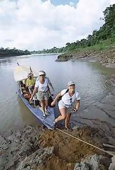 Tourists in the Tambopata river